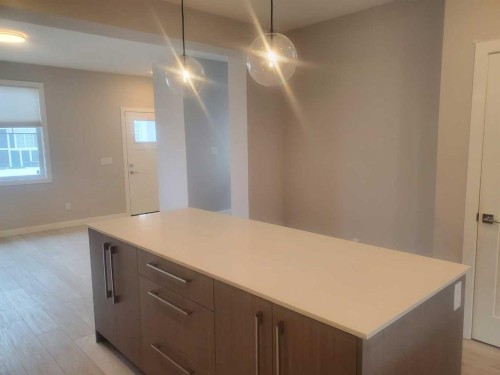 1045 West Lakeview Drive, Chestermere, AB - Indoor