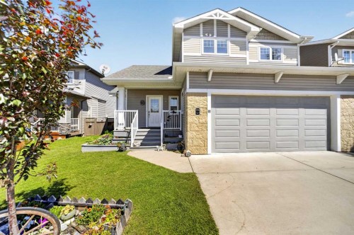 759 Stonehaven Drive, Carstairs, AB - Outdoor With Facade