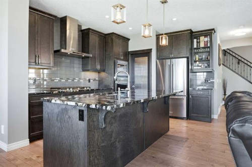 522 Sherwood Boulevard Nw, Calgary, AB 