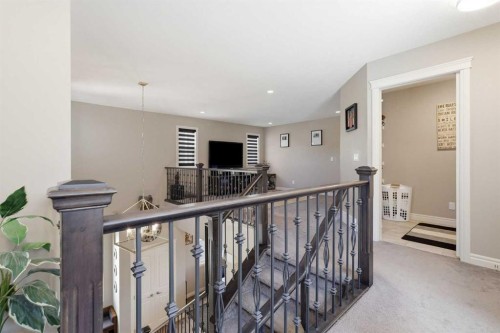 522 Sherwood Boulevard Nw, Calgary, AB 
