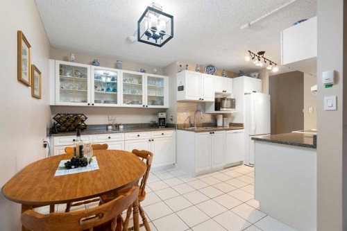 2107-202 Braeglen Close Sw, Calgary, AB 