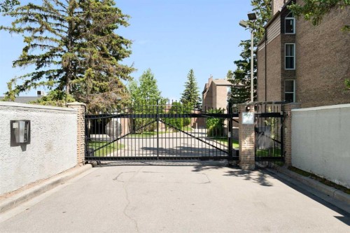 2107-202 Braeglen Close Sw, Calgary, AB 