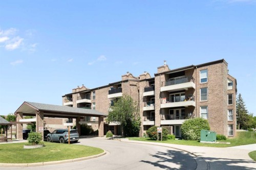 2107-202 Braeglen Close Sw, Calgary, AB 