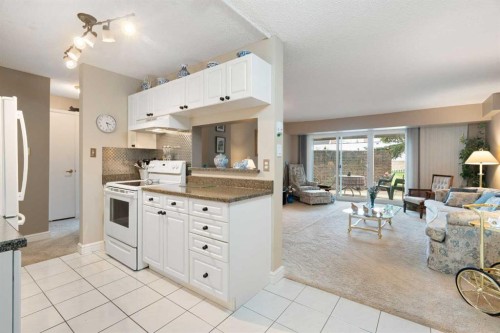 2107-202 Braeglen Close Sw, Calgary, AB 