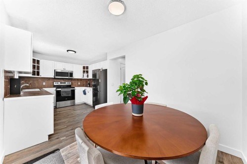 3728 Cedarille Drive Sw, Calgary, AB - Indoor Photo Showing Dining Room