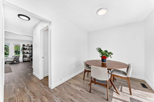 3728 Cedarille Drive Sw, Calgary, AB - Indoor Photo Showing Dining Room