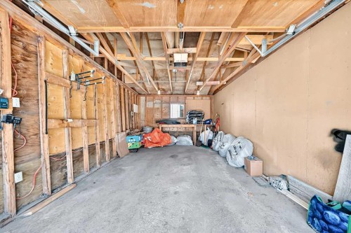 3728 Cedarille Drive Sw, Calgary, AB - Indoor