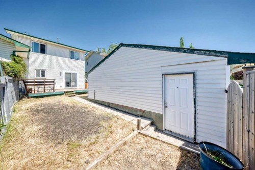 3728 Cedarille Drive Sw, Calgary, AB - Outdoor With Exterior