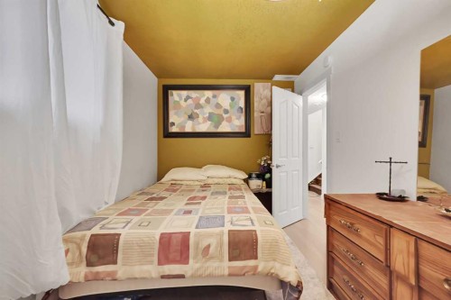 232 Vista Drive, Crossfield, AB 