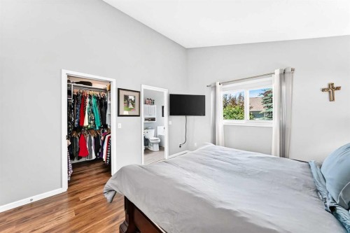 4 Valley Meadow Close Nw, Calgary, AB 