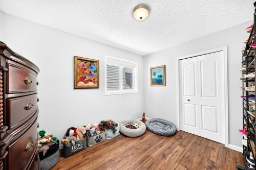 4 Valley Meadow Close Nw, Calgary, AB 
