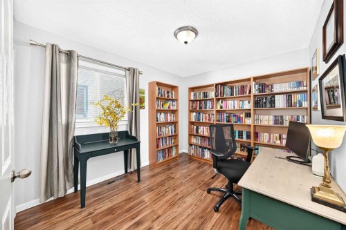 4 Valley Meadow Close Nw, Calgary, AB 