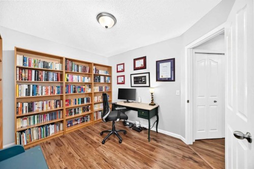 4 Valley Meadow Close Nw, Calgary, AB 