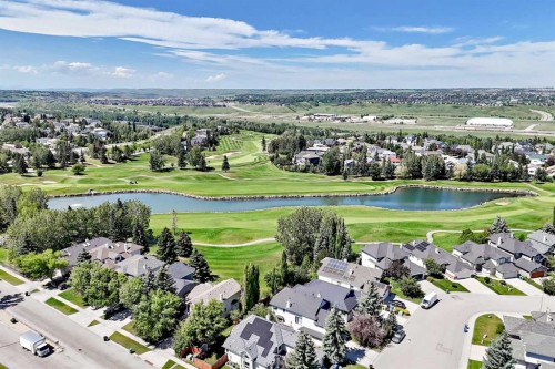 4 Valley Meadow Close Nw, Calgary, AB 