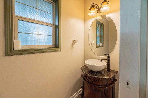 655 Erin Woods Drive Se, Calgary, AB 