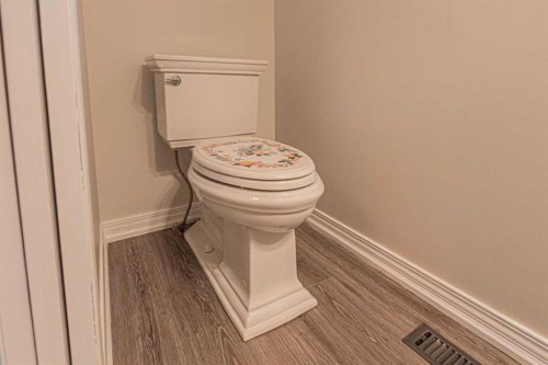 655 Erin Woods Drive Se, Calgary, AB 