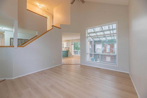 655 Erin Woods Drive Se, Calgary, AB 