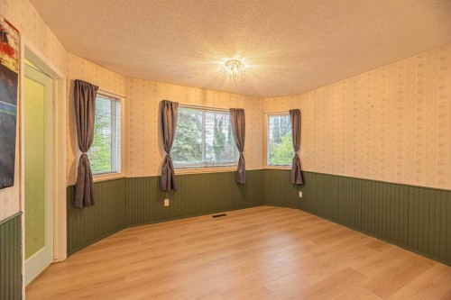655 Erin Woods Drive Se, Calgary, AB 
