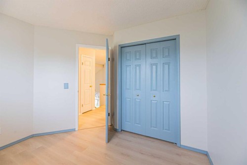 655 Erin Woods Drive Se, Calgary, AB 