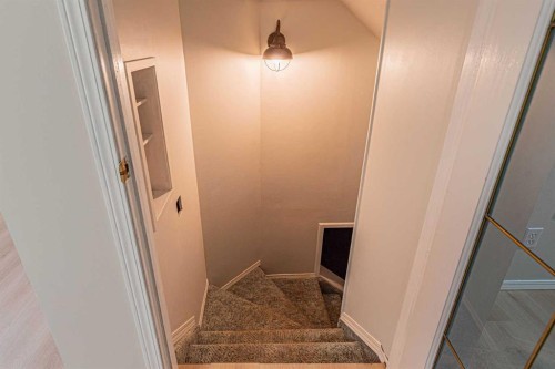 655 Erin Woods Drive Se, Calgary, AB 