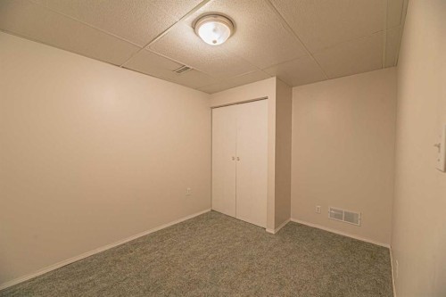 655 Erin Woods Drive Se, Calgary, AB 