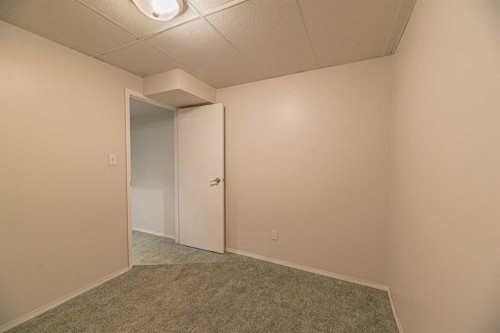 655 Erin Woods Drive Se, Calgary, AB 