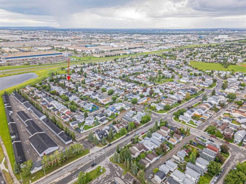 655 Erin Woods Drive Se, Calgary, AB 