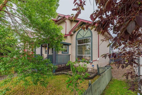 655 Erin Woods Drive Se, Calgary, AB 