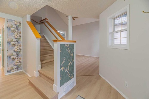 655 Erin Woods Drive Se, Calgary, AB 