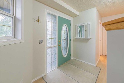655 Erin Woods Drive Se, Calgary, AB 