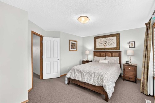 7919 Cougar Ridge Avenue Sw, Calgary, AB 