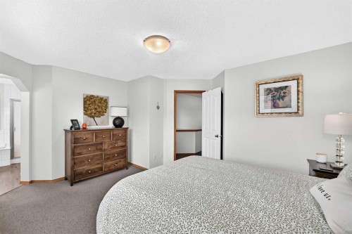 7919 Cougar Ridge Avenue Sw, Calgary, AB 