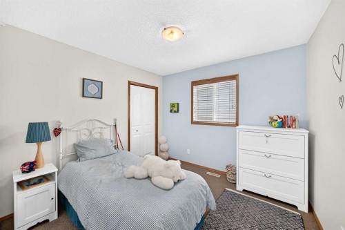 7919 Cougar Ridge Avenue Sw, Calgary, AB 