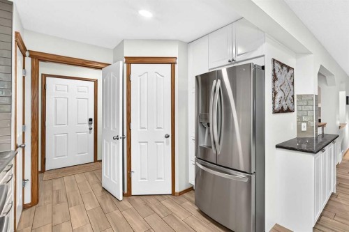 7919 Cougar Ridge Avenue Sw, Calgary, AB 