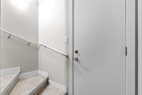 271 Livingston Common Ne, Calgary, AB 