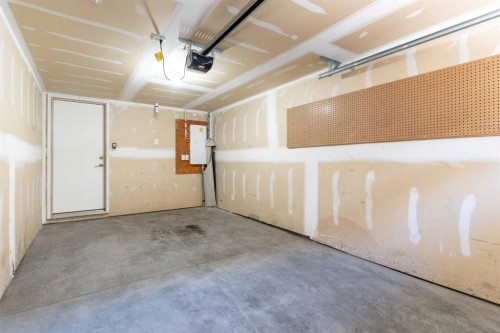 271 Livingston Common Ne, Calgary, AB 