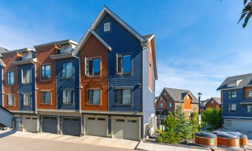 271 Livingston Common Ne, Calgary, AB 