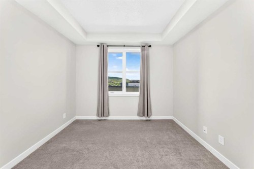 3407-80 Greenbriar Place Nw, Calgary, AB - Indoor Photo Showing Other Room