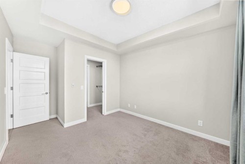 3407-80 Greenbriar Place Nw, Calgary, AB - Indoor Photo Showing Other Room