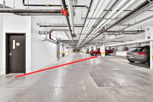 3407-80 Greenbriar Place Nw, Calgary, AB - Indoor Photo Showing Garage