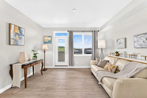 3407-80 Greenbriar Place Nw, Calgary, AB - Indoor Photo Showing Living Room