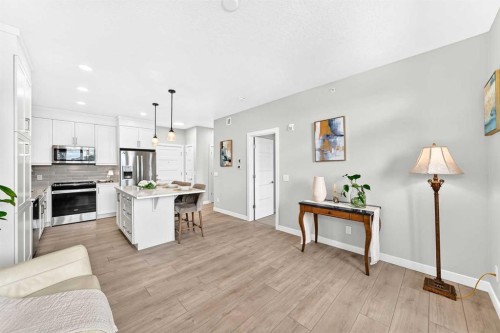 3407-80 Greenbriar Place Nw, Calgary, AB - Indoor