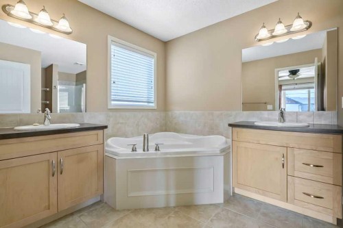 100 Hawkmere Way, Chestermere, AB 