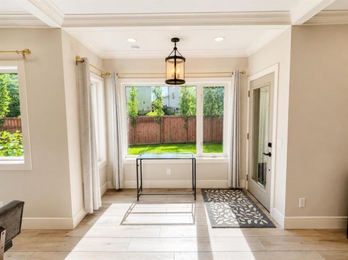 513 Sierra Madre Court Sw, Calgary, AB - Indoor Photo Showing Other Room