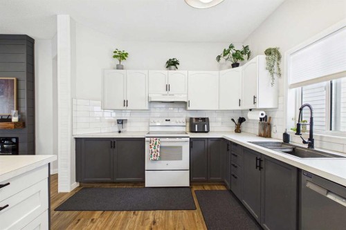 58 Hidden Crescent Nw, Calgary, AB 