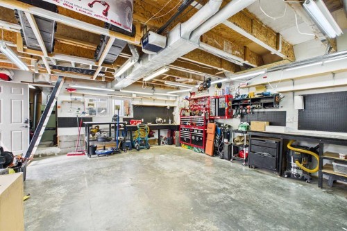 58 Hidden Crescent Nw, Calgary, AB 