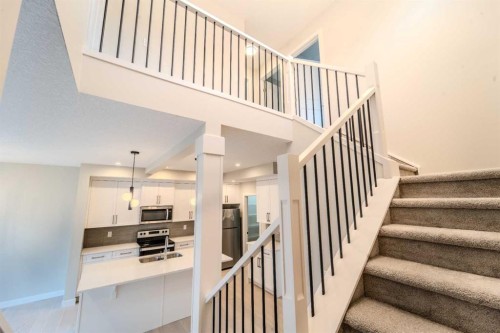 124 Waterford Way, Chestermere, AB - Indoor Photo Showing Other Room