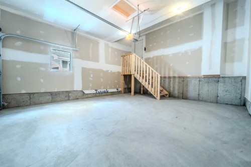 124 Waterford Way, Chestermere, AB - Indoor