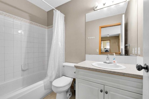 332 Harvest Hills Drive Ne, Calgary, AB 