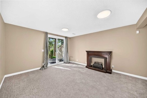 25-448 Strathcona Drive Sw, Calgary, AB 